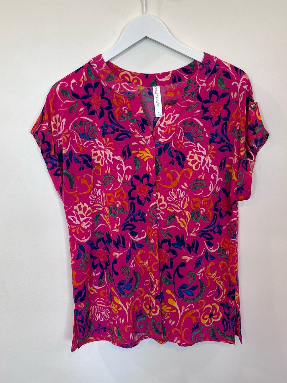 Dear Scarlett Lizzy Top Womens Medium Pink Floral V Neck Flowy